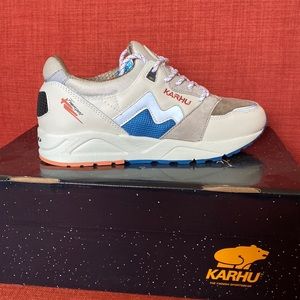 Karhu Aria 95 Running Shoe - unisex